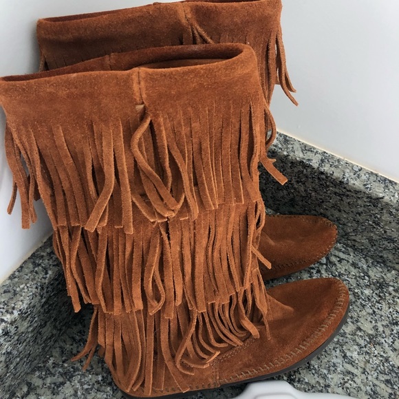 MINNETONKA 3 layer fringe boot SIZE 8 brown suede - Picture 2 of 3